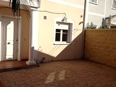 Casa adosada en calle de la Pantoja