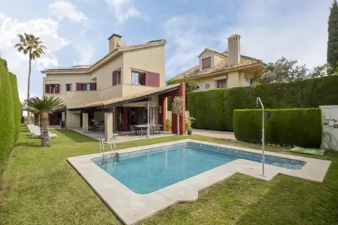 Chalet en Avenida de Jacaranda