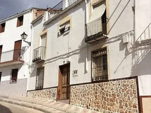 Casa adosada en calle de Luis Medina, 6