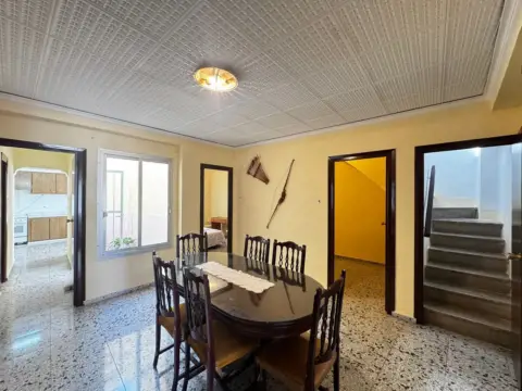 Casa pareada en Plaza del Hospital