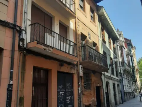 Piso en calle Oscura