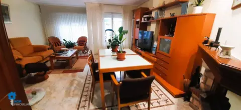 Casa adosada en calle Av Derechos Humano