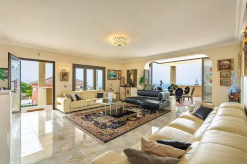 Chalet en calle Orquídea