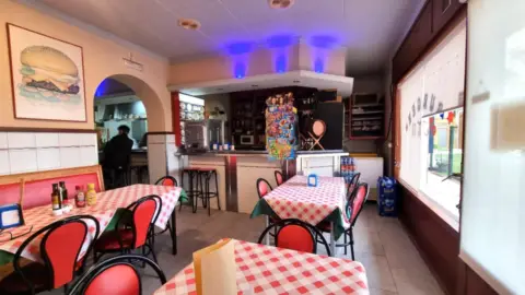 Local comercial en Urbanizacion