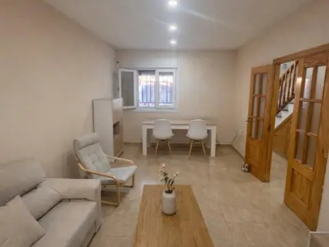 Casa en Boulevar de Huercal de Almeria