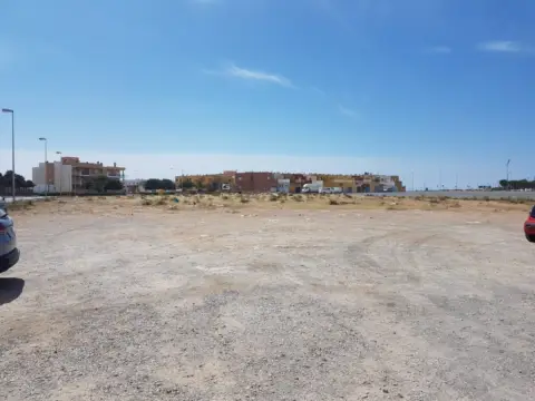 Terreno en Institutos