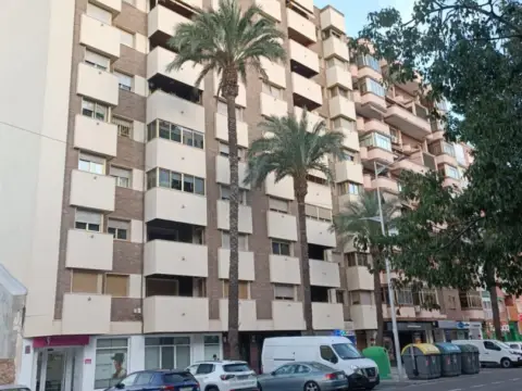 Piso en Alameda San Antón