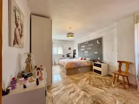 Piso en calle Ntra Sra de los Clarines