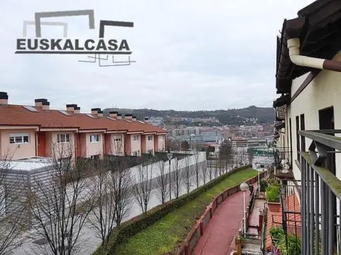 Casa adosada en calle Cooperativa Santiago