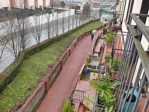 Casa adosada en calle Cooperativa Santiago