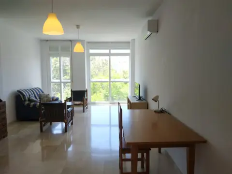 Piso en Barrio Universitario