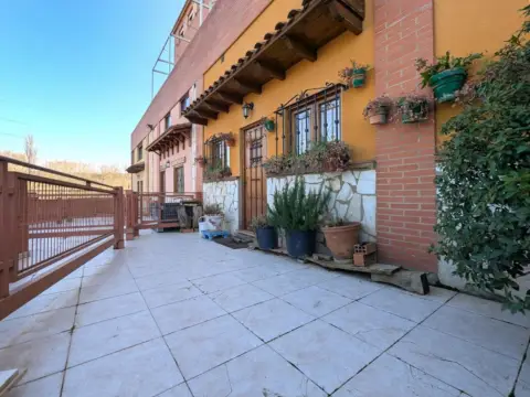 Local comercial en calle de Piqueras