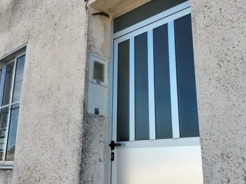 Casa adosada en calle Camposanto