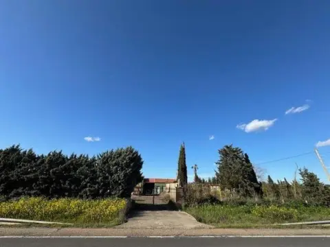 Finca rústica en Recta de Coreses