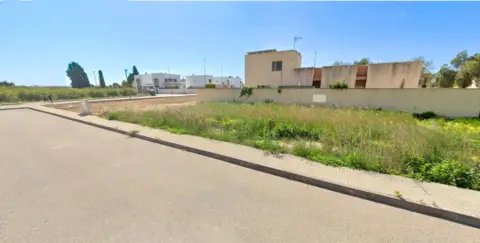 Terreno en calle Belgica, 8