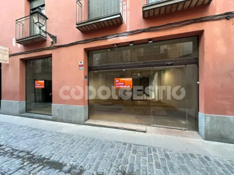 Local comercial en Carrer de Cardona