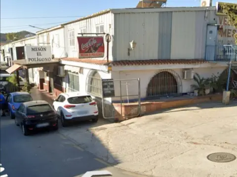 Nave industrial en calle de Archidona, 2