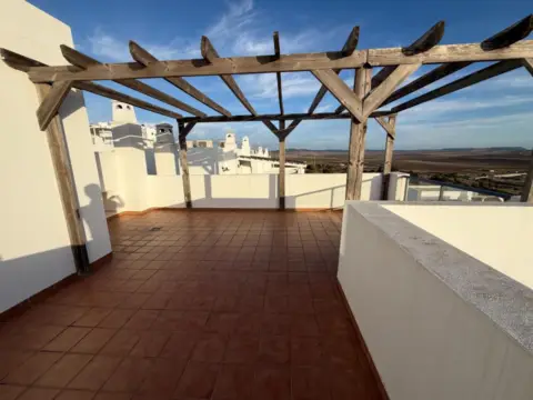Casa adosada en calle Emilia Pardo Bazàn, 21