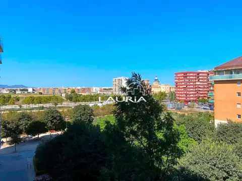 Piso en Plaza Músico Espí