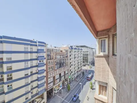 Piso en Avenida de Maisonnave
