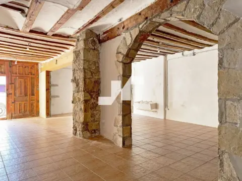 Casa en calle L Hostal