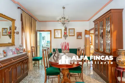 Chalet en San Clemente