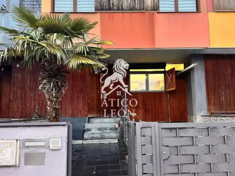 Casa adosada en calle del Centauro