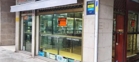 Local comercial en Camelias