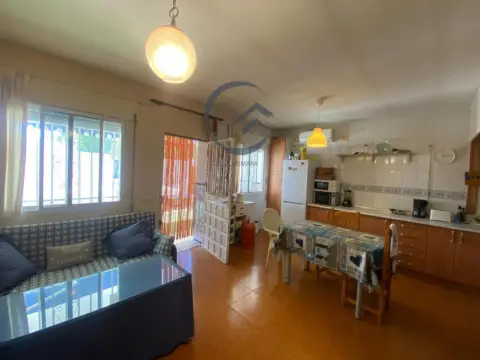 Casa adosada en El Casar de Escalona