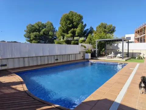 Chalet en Carrer de la Sanera