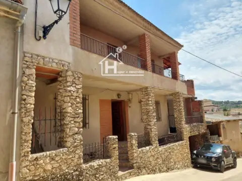 Casa en calle del Clavel