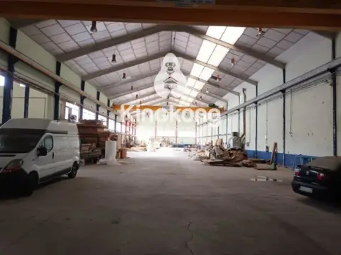 Nave industrial en P.I. El Guijar
