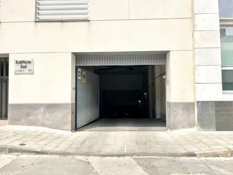 Garaje en calle Rotundifolia, 3