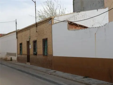 Chalet en San Clemente