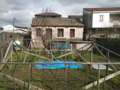 Casa en Leiro