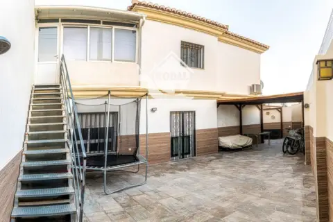 Dúplex en calle de Sierra Baza, 1
