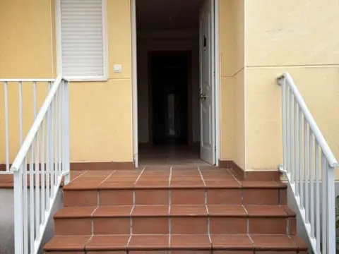 Casa adosada en Albalate de Zorita