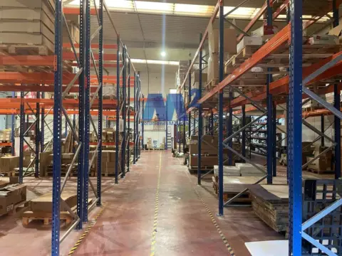 Nave industrial en Centro