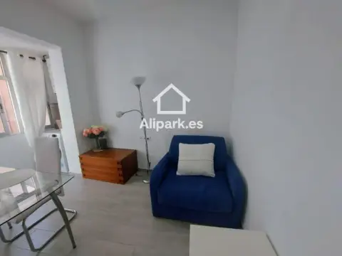 Piso en Carolinas Bajas