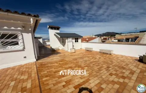 Piso – Begues, Raval d'en Martí, Baix Llobregat