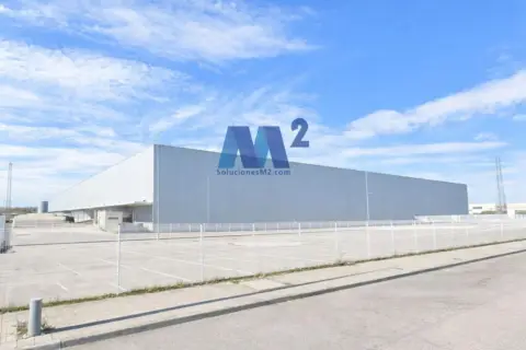Nave industrial en Alovera