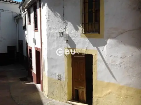 Casa en calle los Lara , Montoro