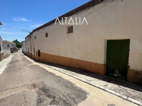 Casa adosada en Carrascosa del Campo
