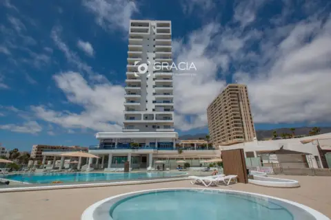 Piso en Avenida Adeje 300