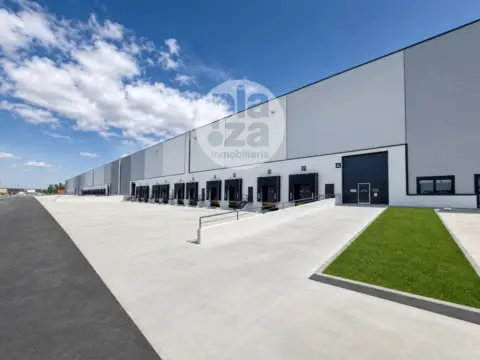 Nave industrial en calle de Ribera
