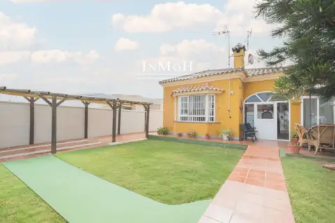 Chalet en calle Avoceta