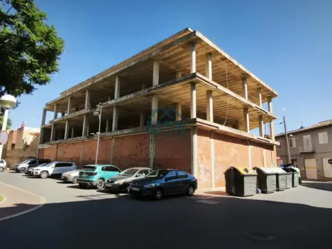 Edificio en Casco Urbano
