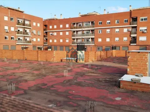 Edificio en Casco Urbano