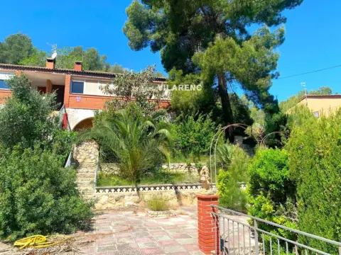 Casa pareada en Carrer Ferrán Sor