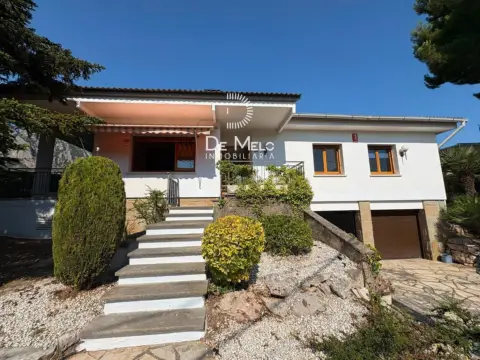 Casa en Carrer d'Olot